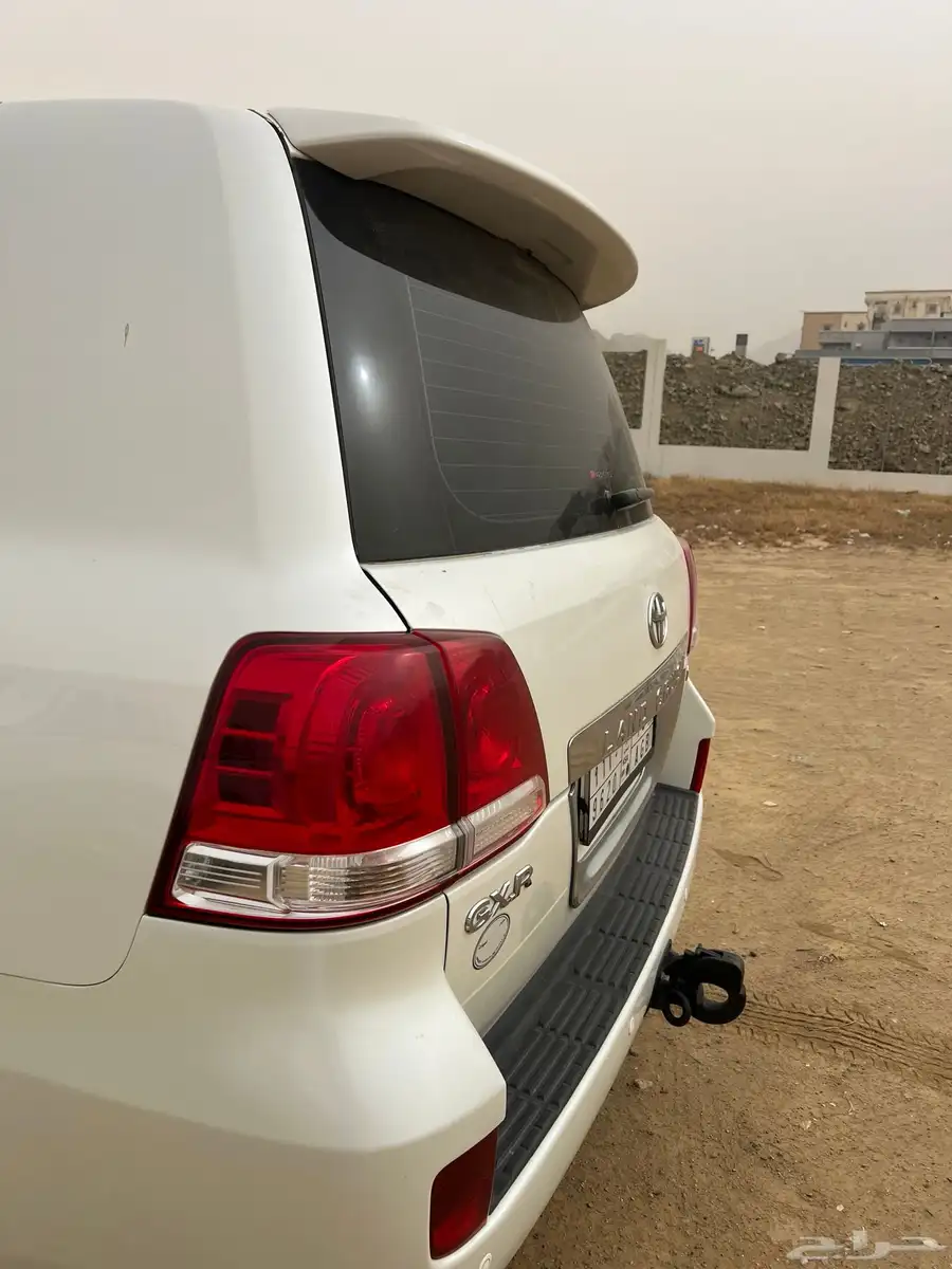 لاندكروزر GXR 2011 7