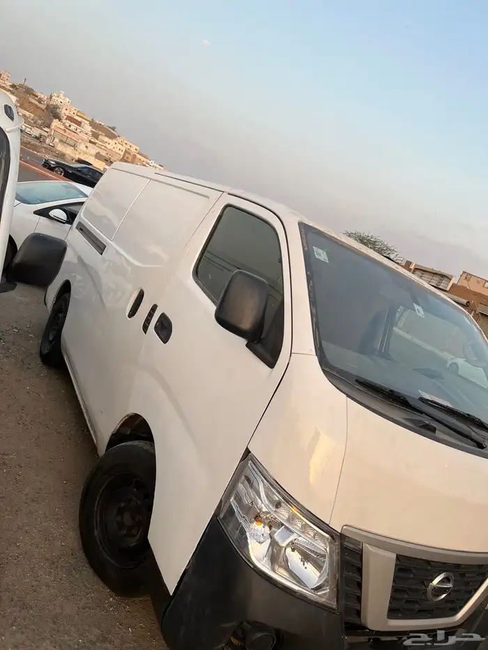 للإيجار نيسان أورفان 2