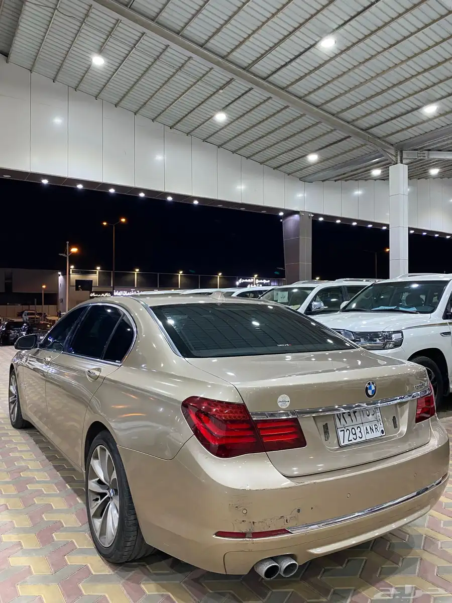 بي ام دبليو 2015 العدد 230 الف Li730 15
