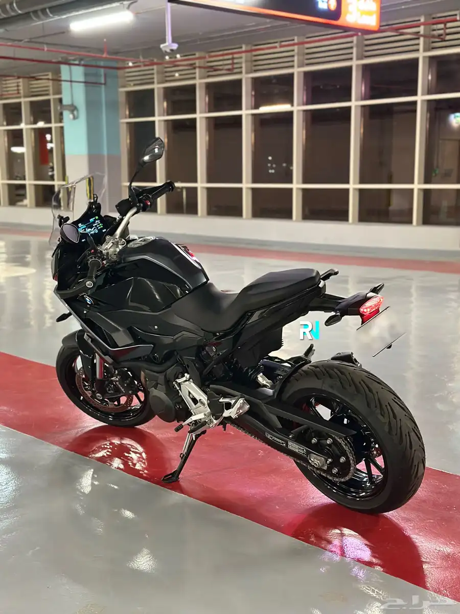 BMW F900 XR 9