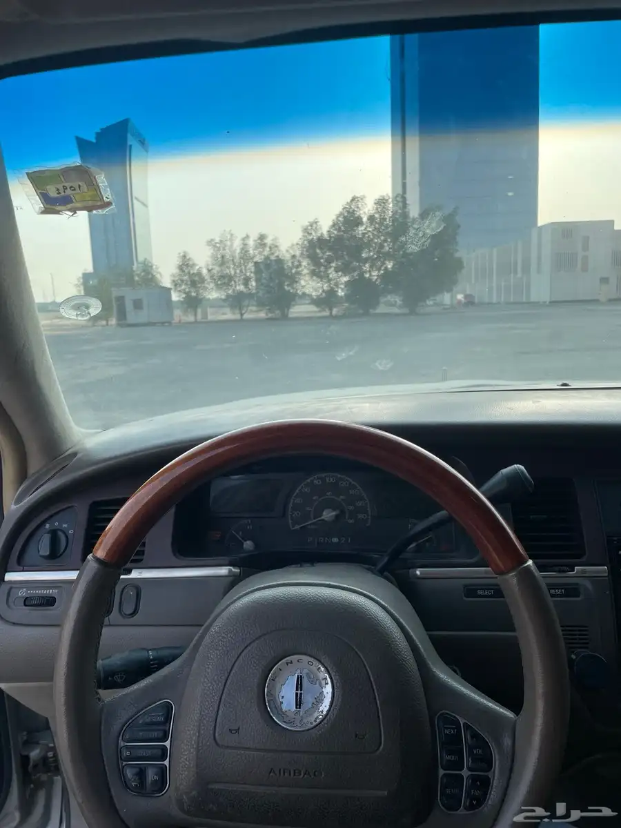 لينكون تاون كار 10
