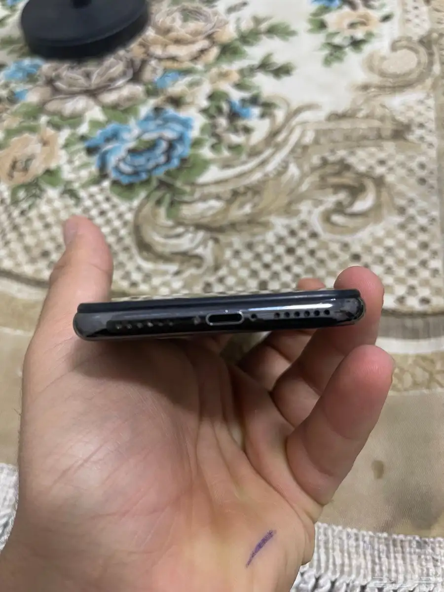 ايفون x للبيع 3