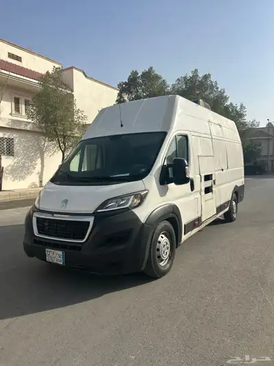 بيجو بوكسر 2018 مجهز تراك فود 1