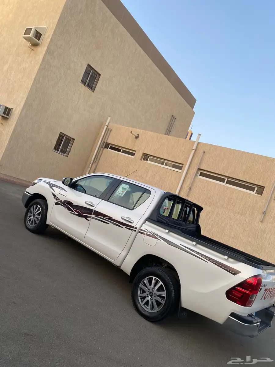 هايلوكس 22وكاله فل كامل بدون دبل قير عايدي بنزين 2GLX 13