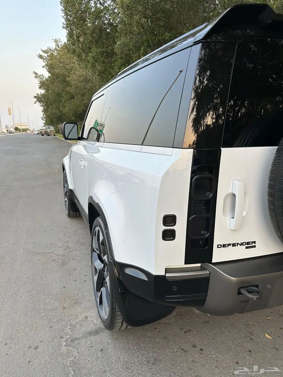 ديفندر X90 2022 ممشى 51 000 كيلو P400 v6 3