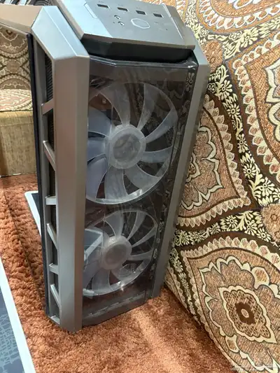 اعرض لكم كمبيوتر PC games مع ملحقاته 0