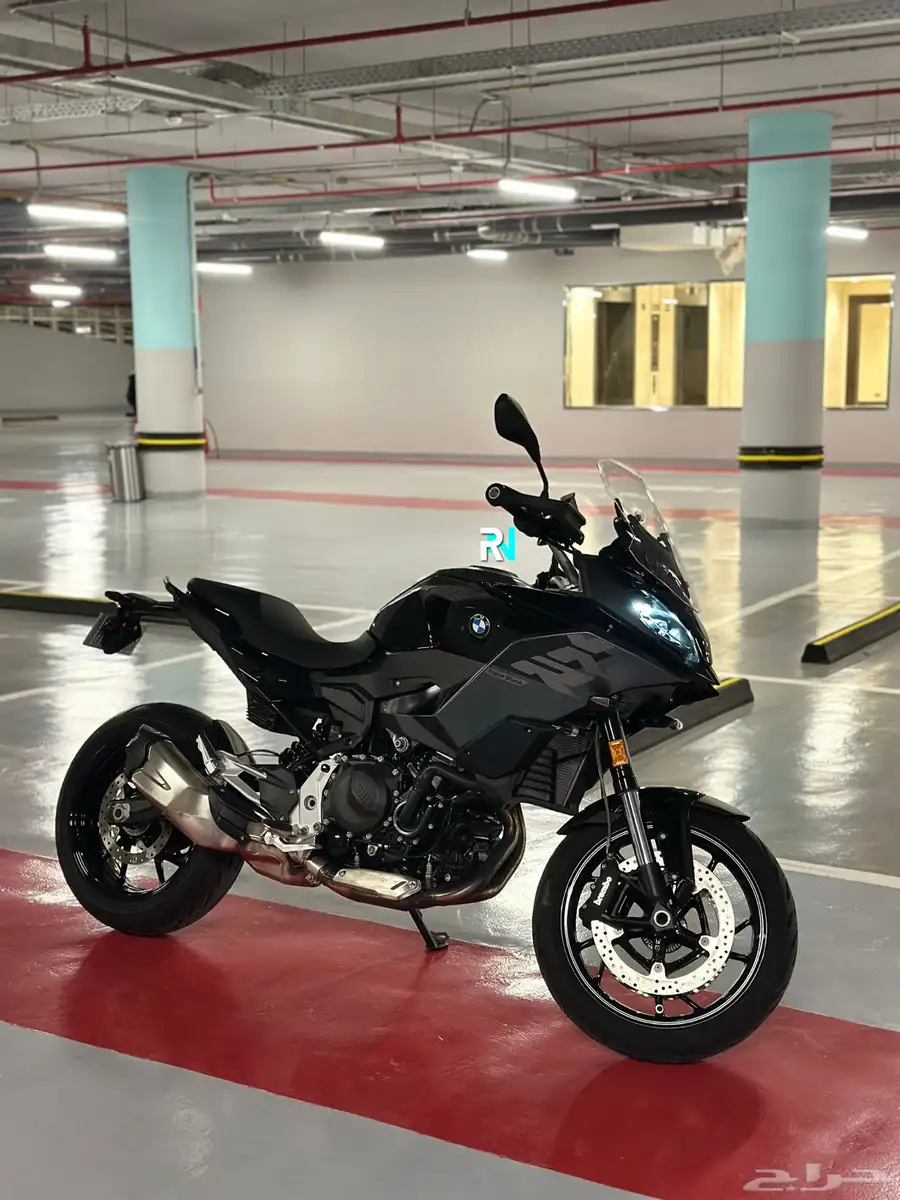 BMW F900 XR 8
