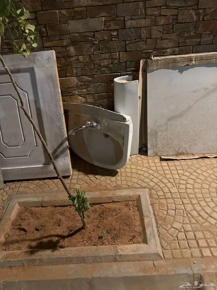 ابواب للبيع وشباك المنيوم للبيع 1