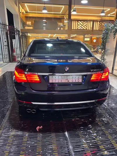BMW 730li 6