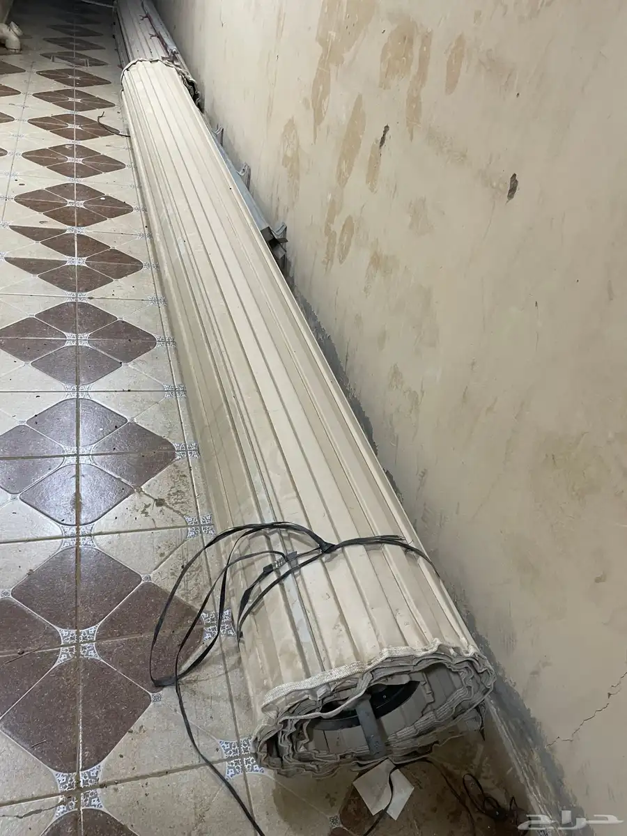 باب محل للبيع 1