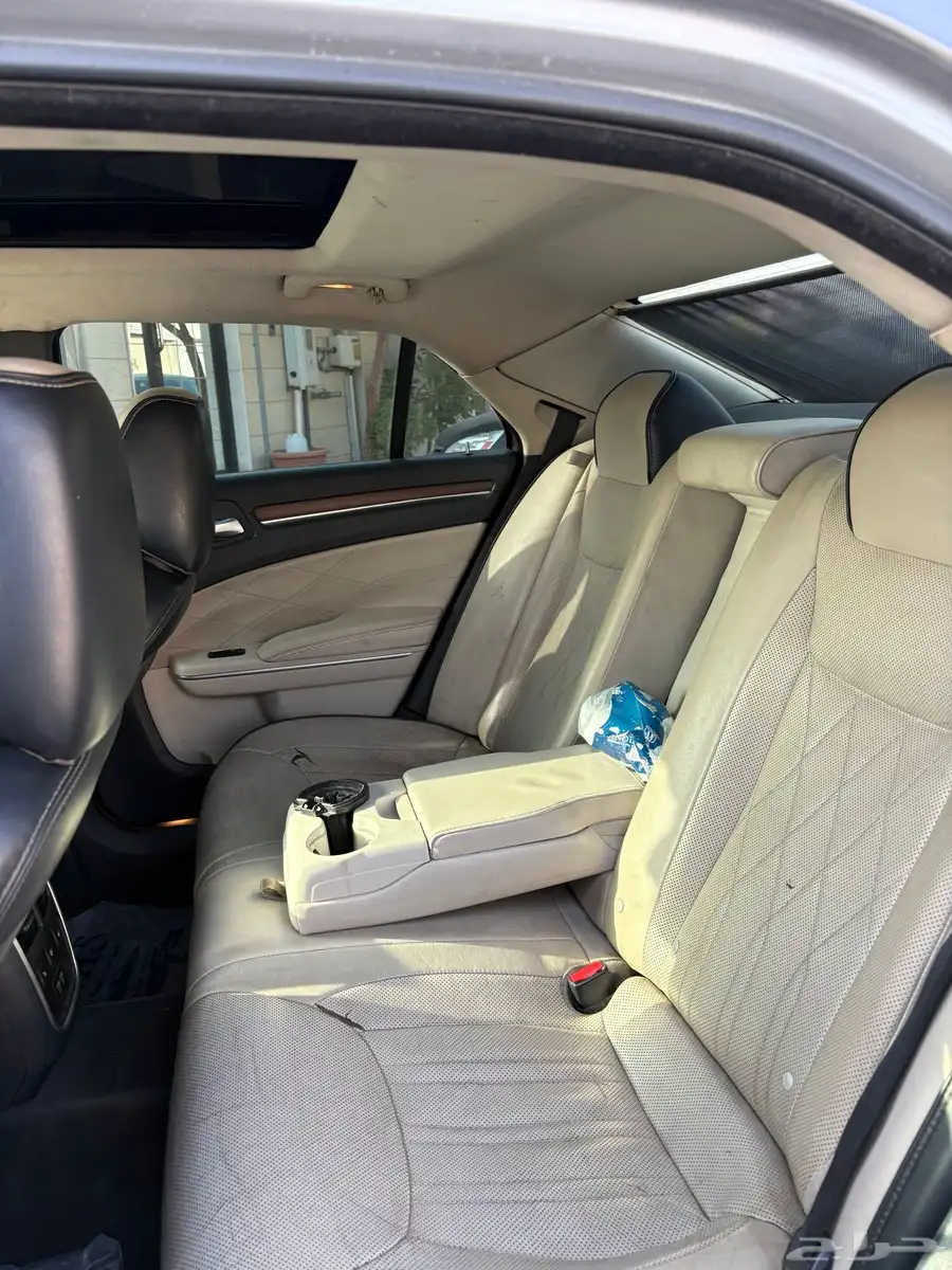 كرايسلر 2015 فل كامل اكتزتيف V8 12