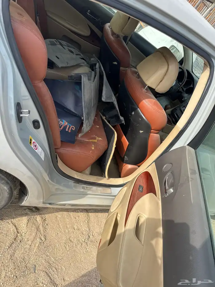 لكزس2008 Gs350 تشليح قطع موجود جميع القطع عندي منها 3سيارات 3