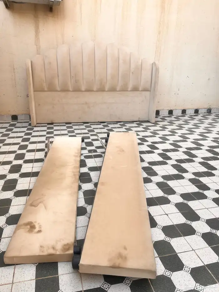 اثاث سرير للبيع 0