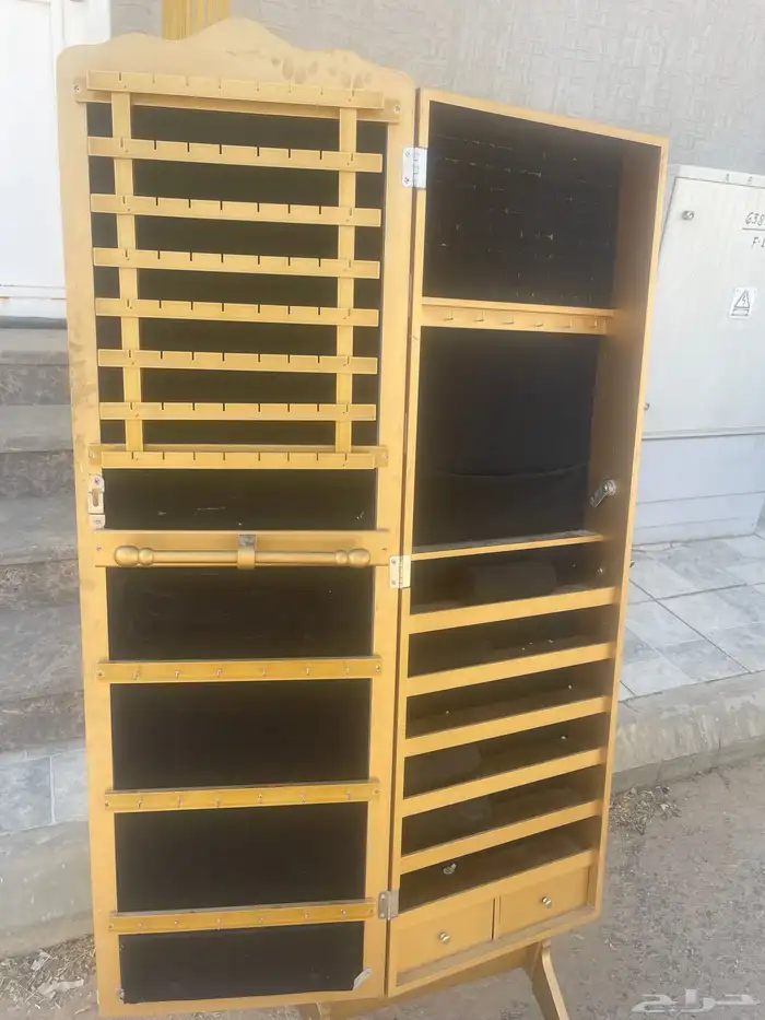 للبيع اغرض مستعمل بس شبيه الجديد 2