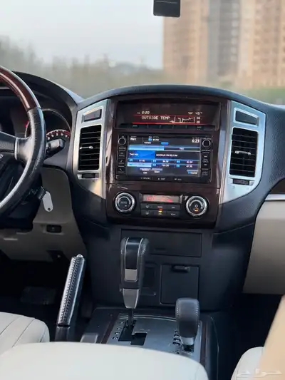 ميتسوبيشي باجيرو 2018 فل كامل 3 8V للبيع 31