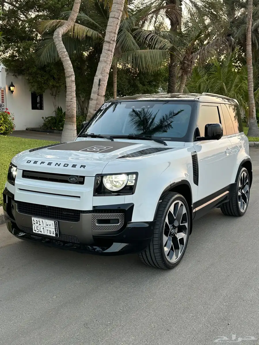 ديفندر X90 2022 ممشى 51 000 كيلو P400 v6 5