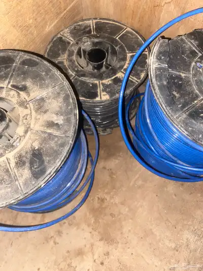 أسلاك كهرباء للبيع 0