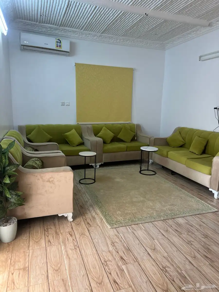عماره فلا للايجار او للبيع وشقق الباحه حي جفن العقيق 26