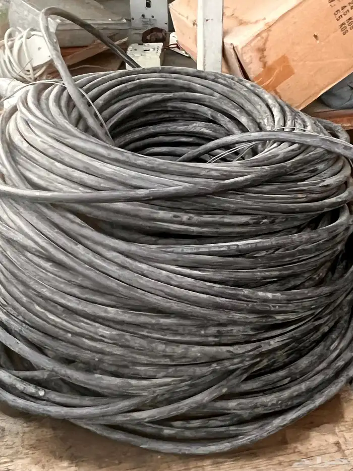 محول كهربائي 20 كليو وهلتيات. وصوريخ 10