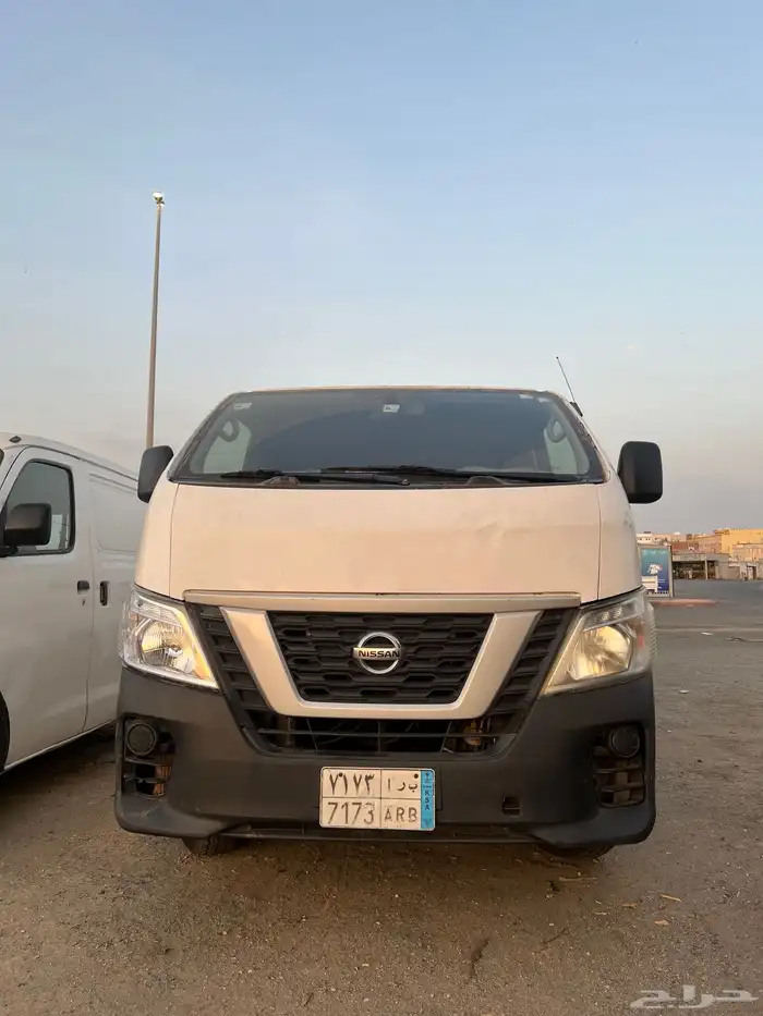 للإيجار نيسان أورفان 0