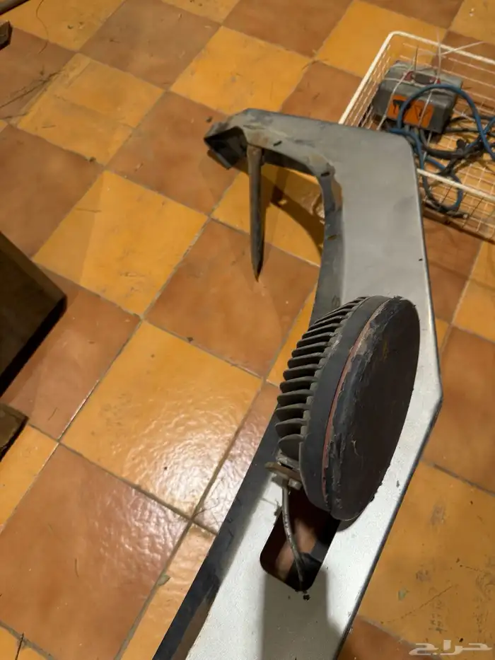 للبيع ونش وأغراض بر تيوتا وغيره وأغراض بر 0