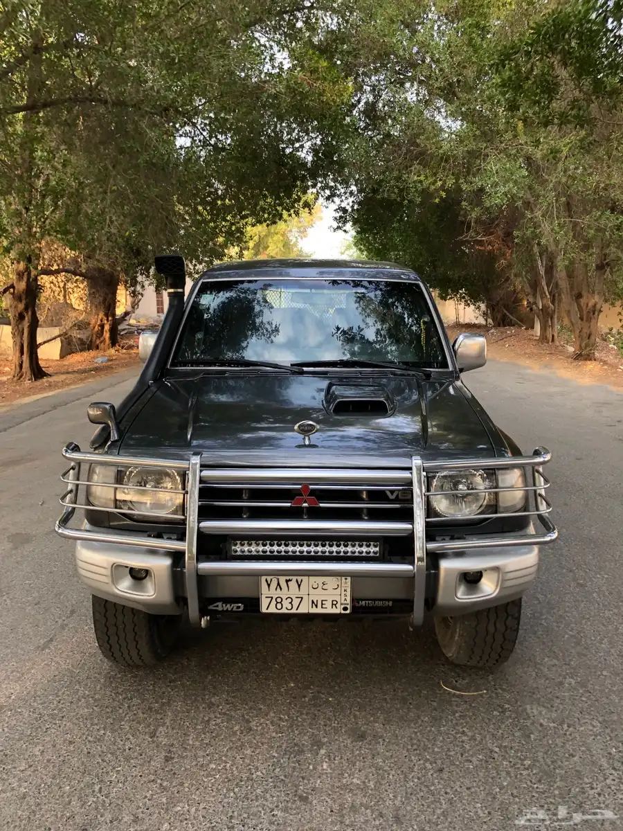 باجيرو GLS 1999 9