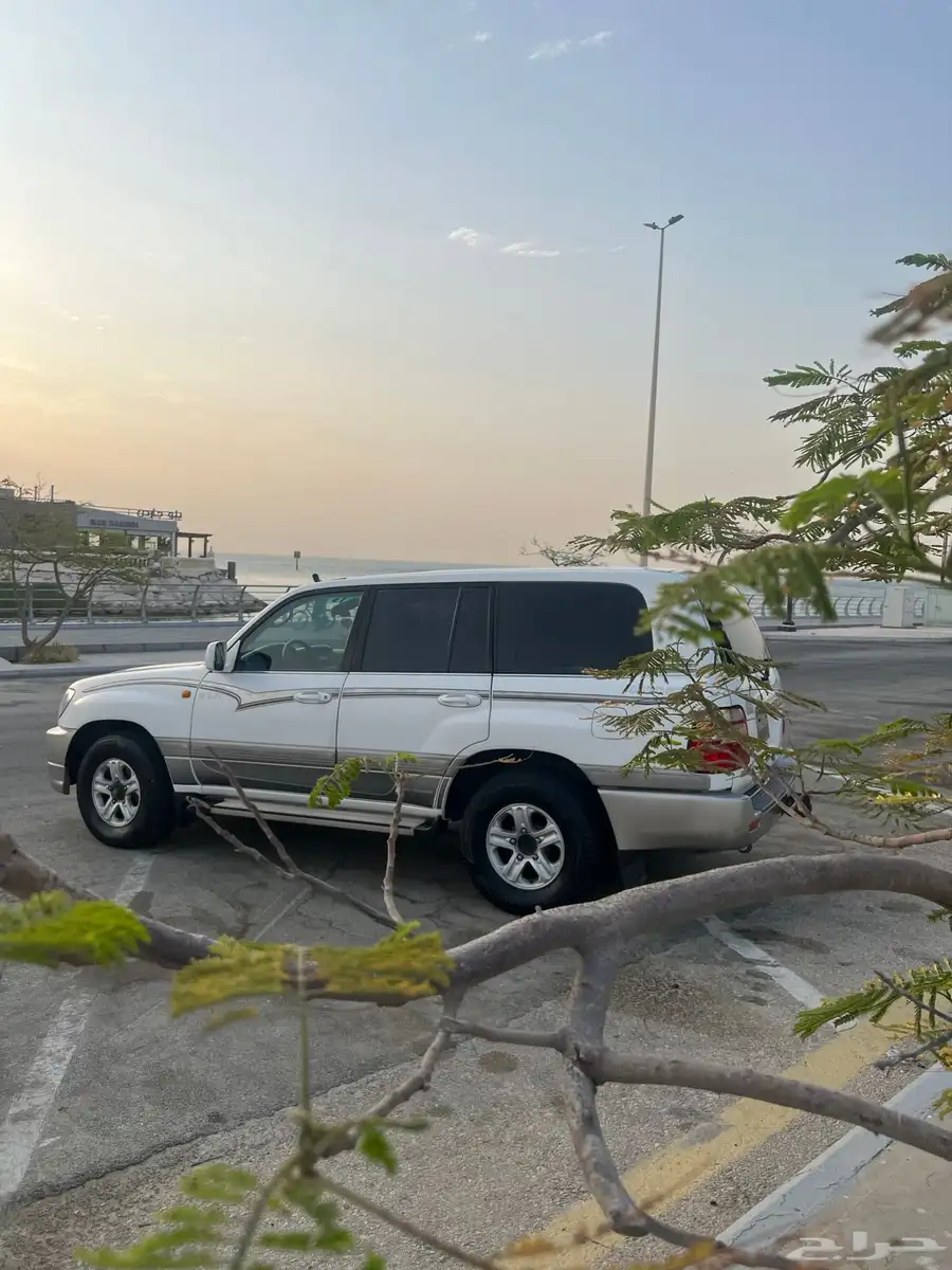 لاندكروزر 2005 GXR قير عادي 1