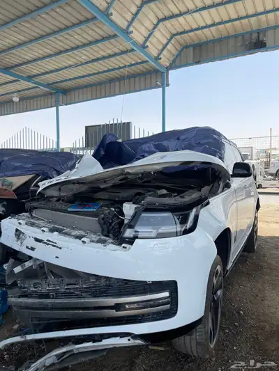 قطع رنج روفر 2024 تشليح 1