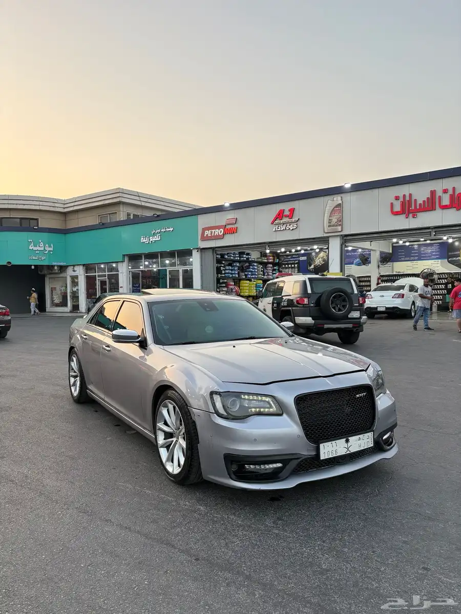 كرايسلر 2015 فل كامل اكتزتيف V8 2