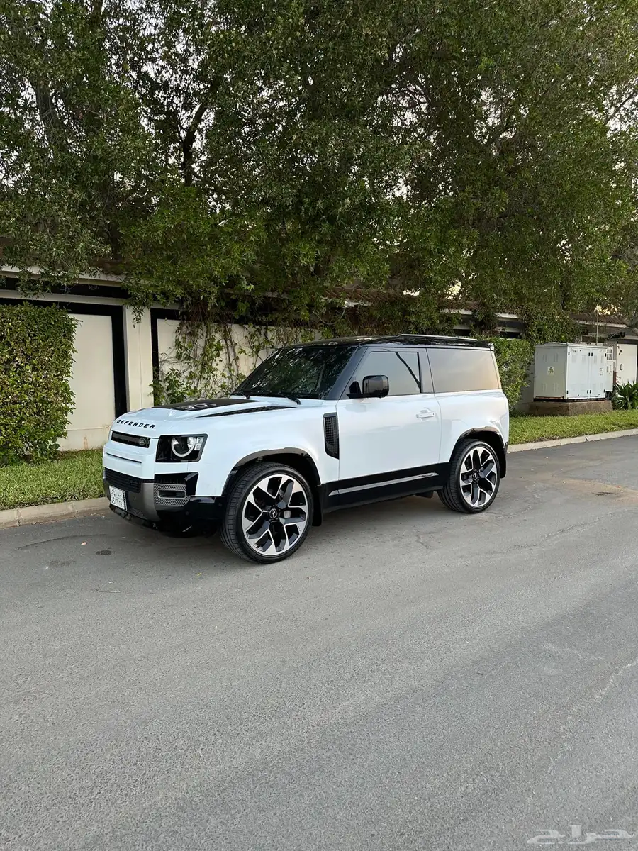 ديفندر X90 2022 ممشى 51 000 كيلو P400 v6 0