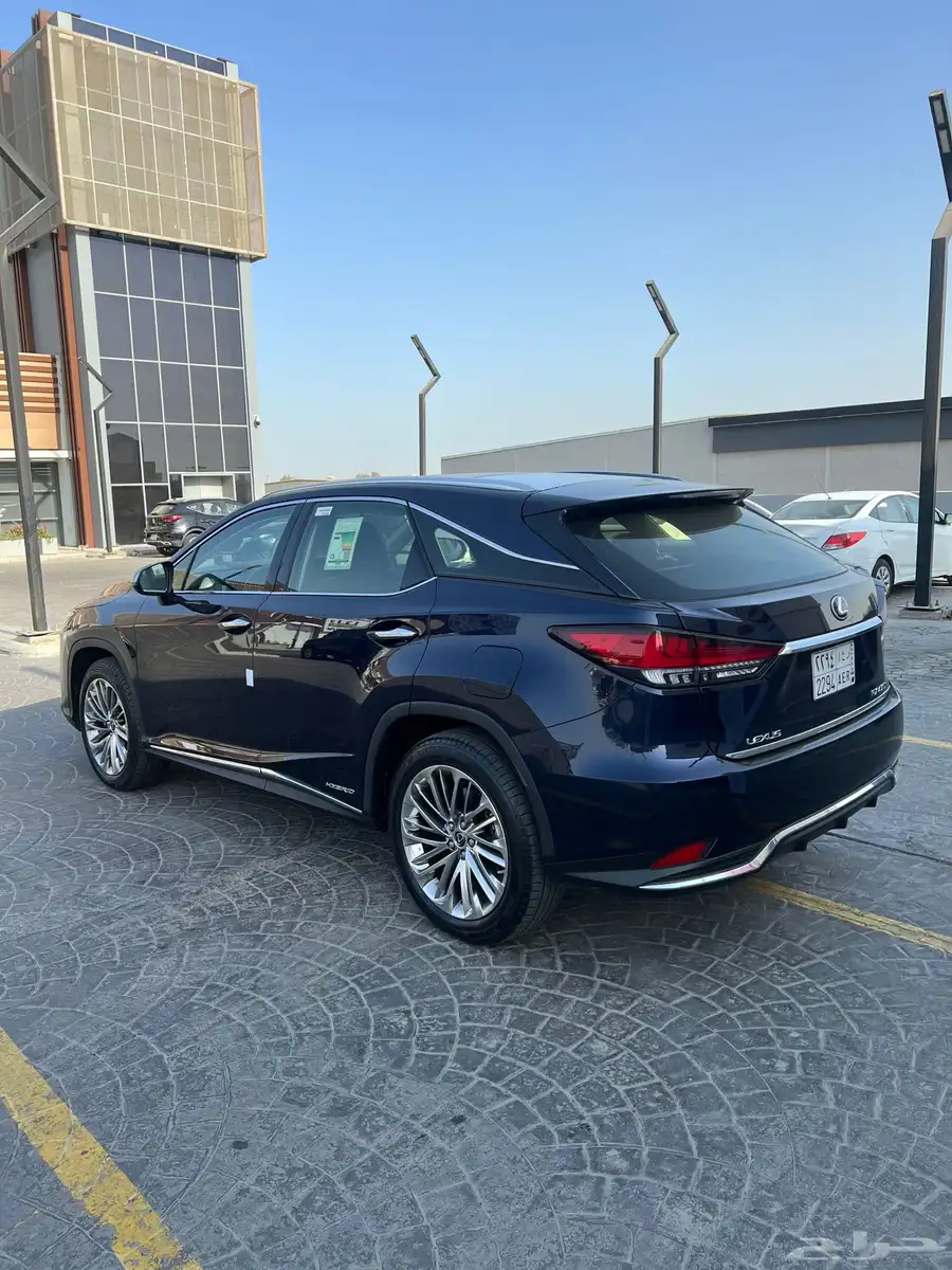 لكزس RX450 h 2022 بحالة الوكالة - سعودي 3