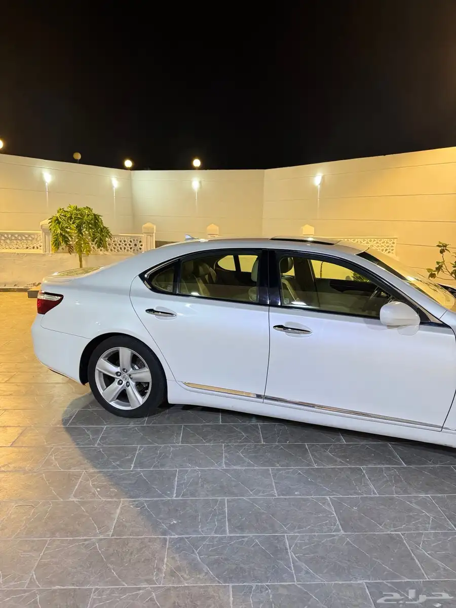 لكزس 460 LS شورت فل كامل 13