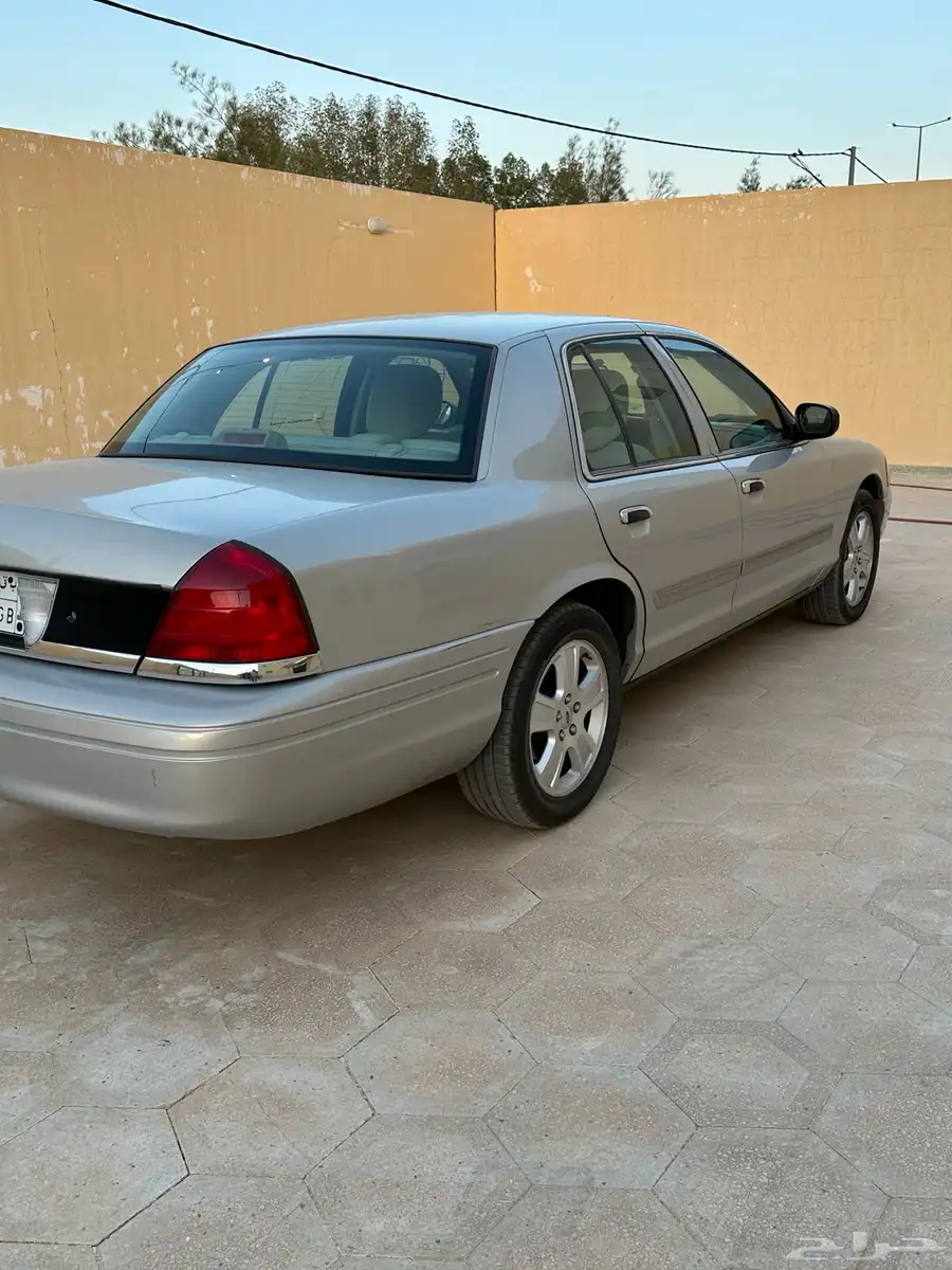 كراون فكتوريا 2011 6