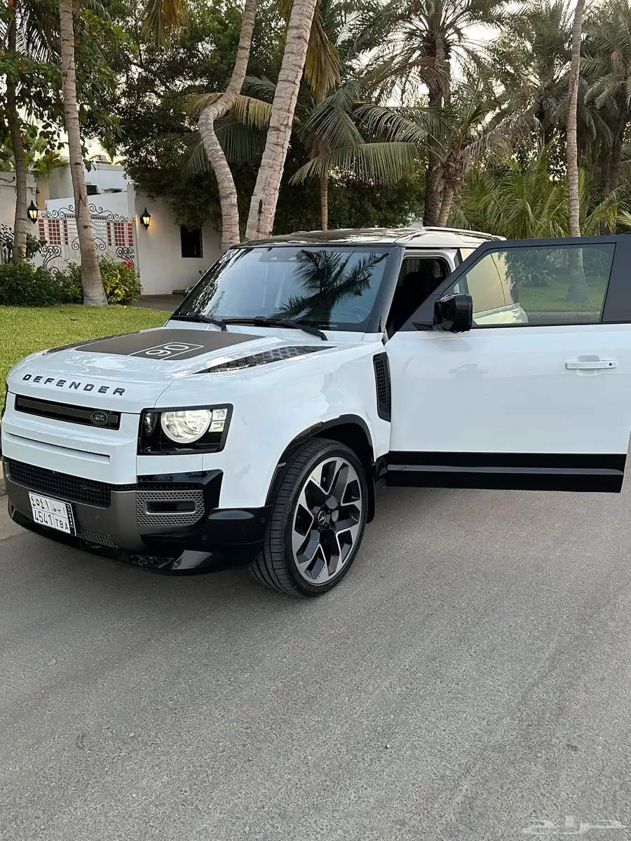 ديفندر X90 2022 ممشى 51 000 كيلو P400 v6 10