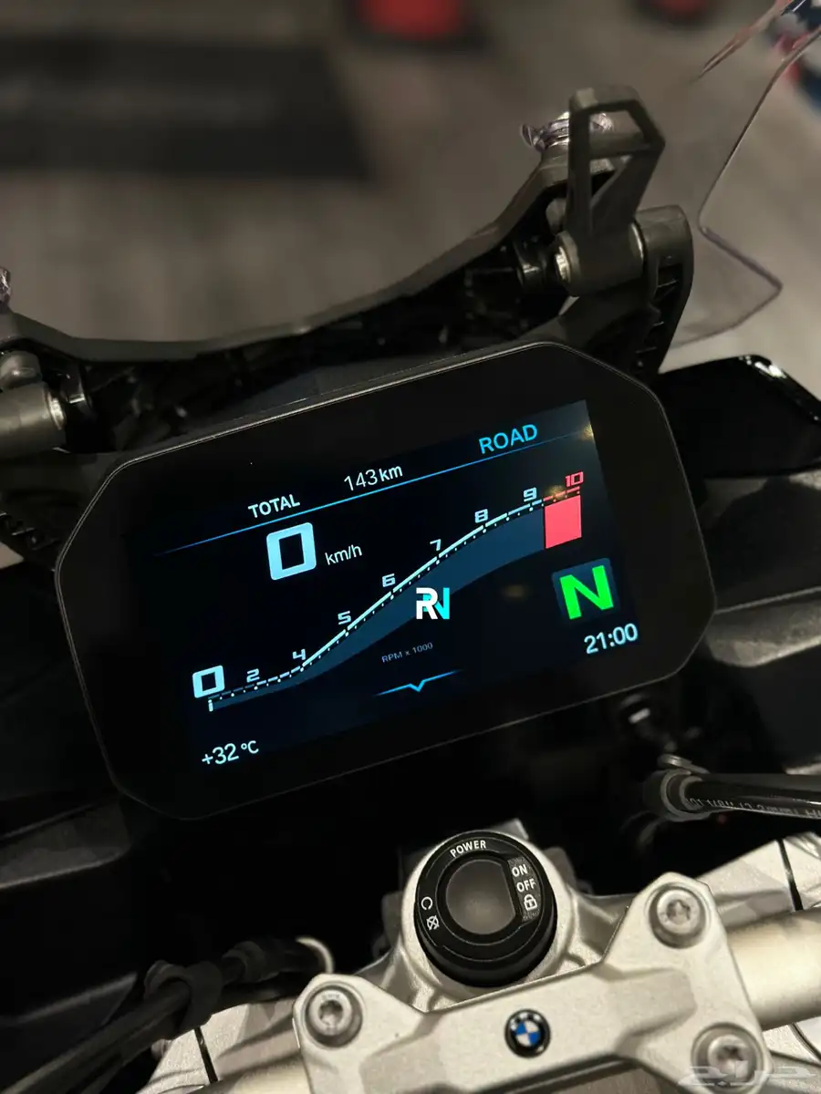 BMW F900 XR 1