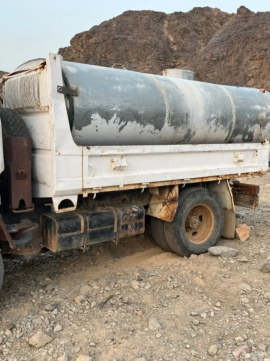 بستم قلاب شغال ونظيف شرط لم يستعمل الا استعمال قليل 0
