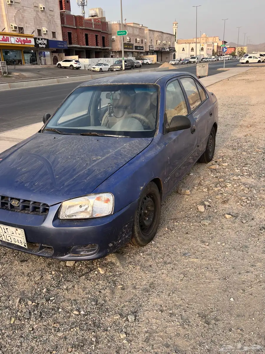 اكسنت 2003للبيع على حالتها المكينه خربانه ارتفعت حراره 2
