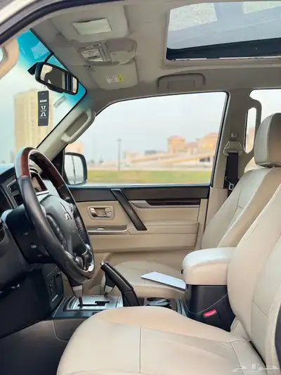 ميتسوبيشي باجيرو 2018 فل كامل 3 8V للبيع 19