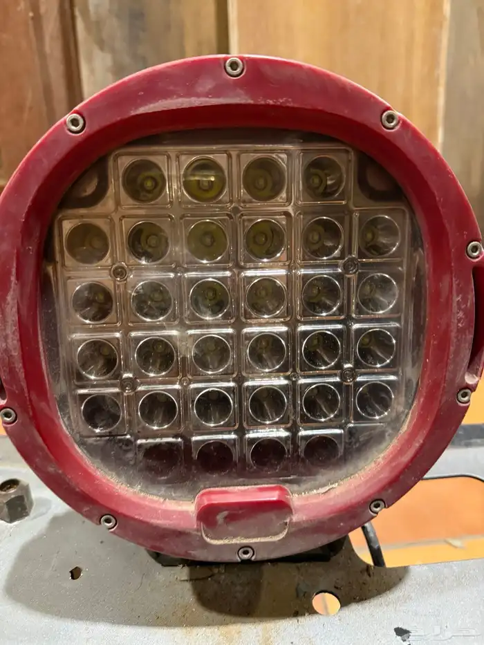 للبيع ونش وأغراض بر تيوتا وغيره وأغراض بر 2