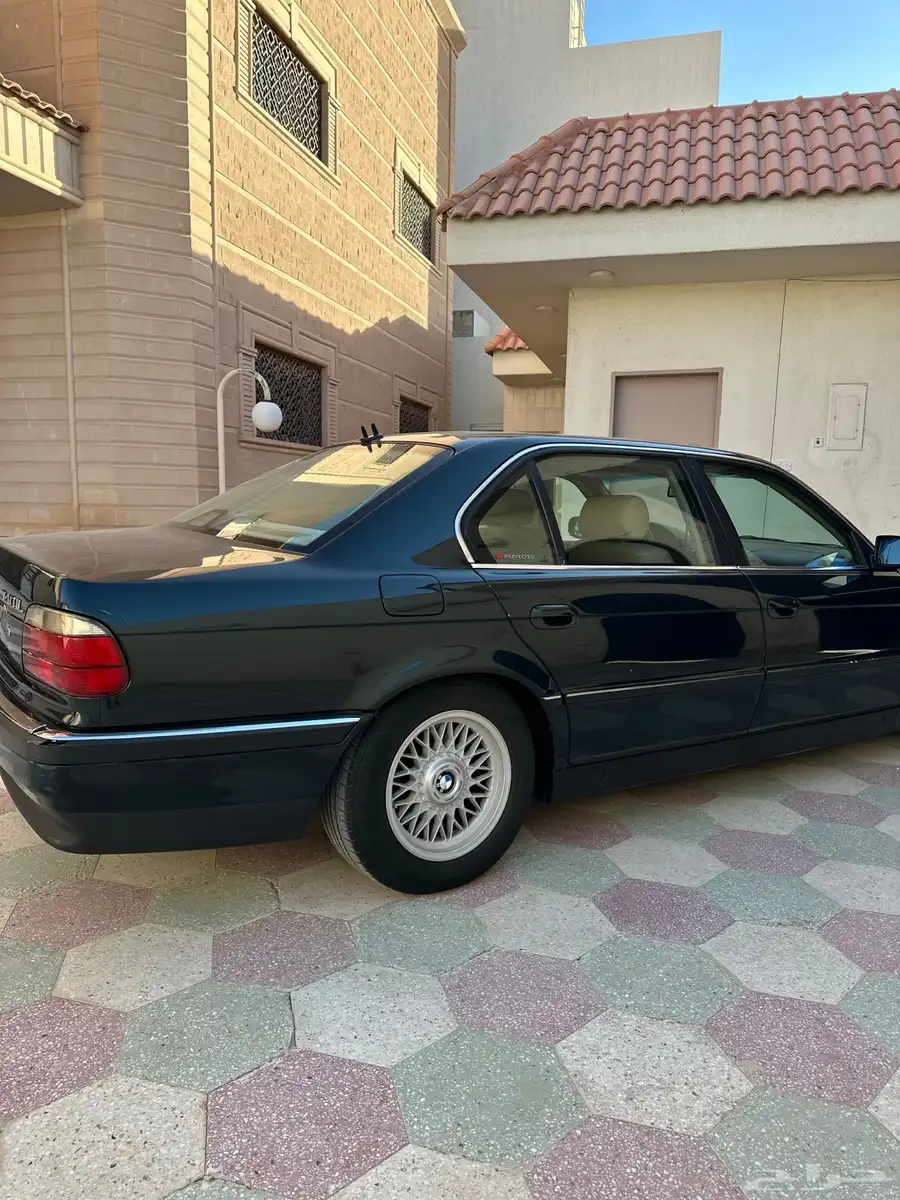 للبيع بي ام دبليو 1997 اخضر 2