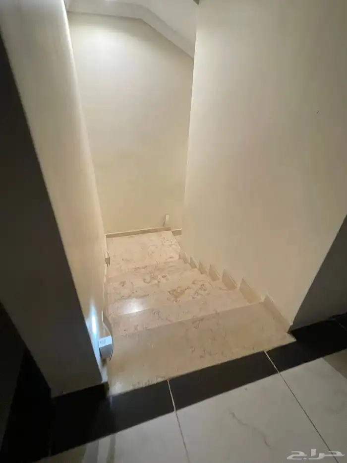 فيلا راقية للإيجار   جدة حي الياقوت   بسعر مميز 1