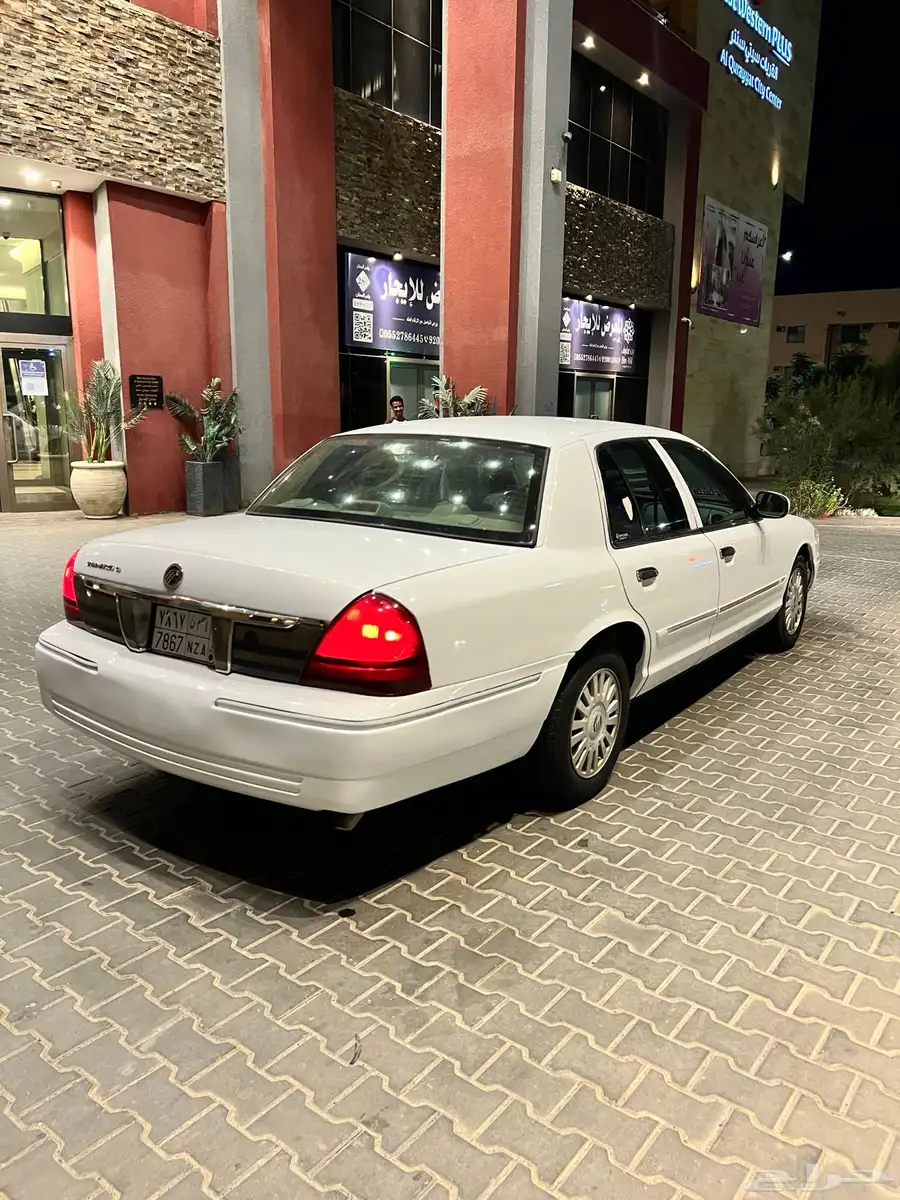 بسم لله الرحمن الرحيم اعرض لكم فورد جراند ماركيز موديل 2006 5