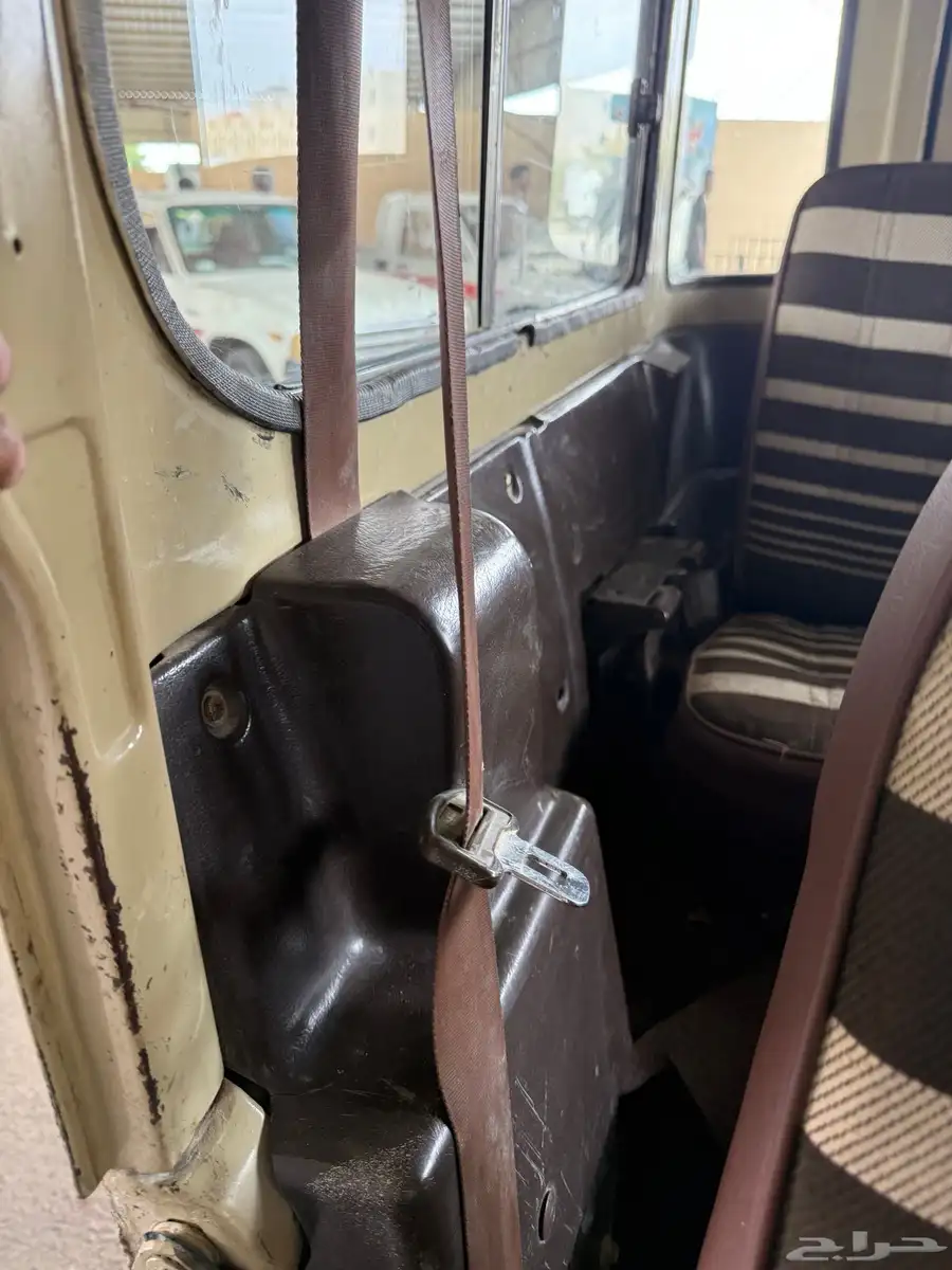 جيب ربع 83 خليجي LX 28