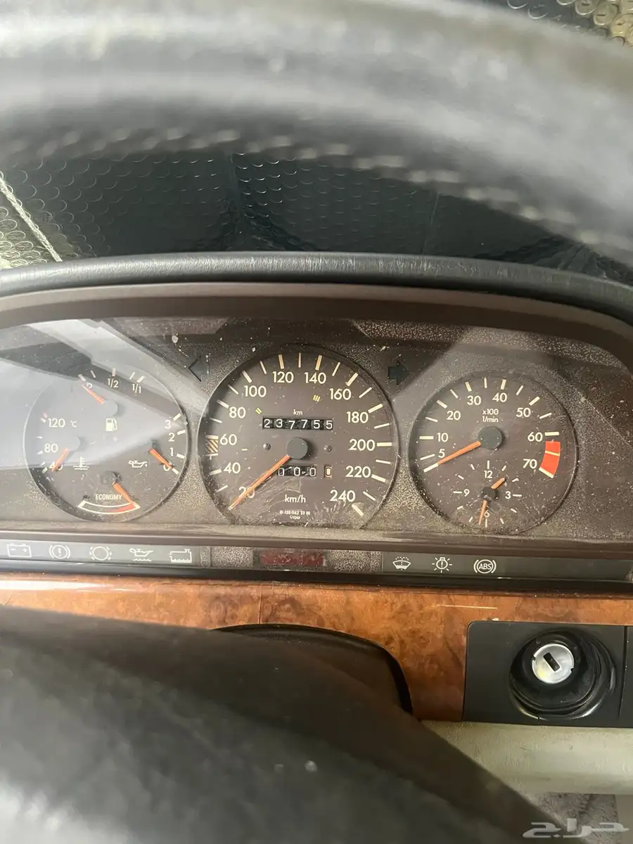 1990 - SEL300 مرسيدس 10