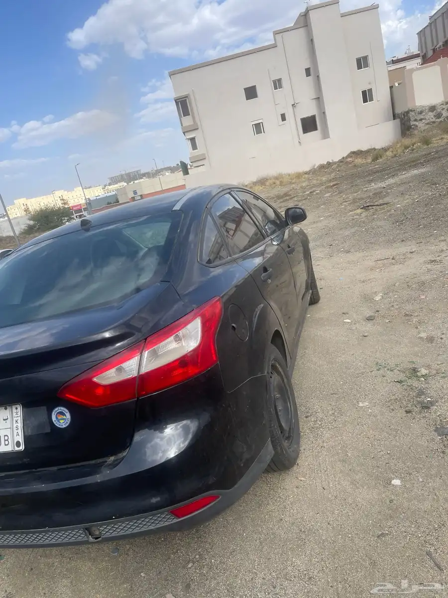 فورد فوكس 2012 2