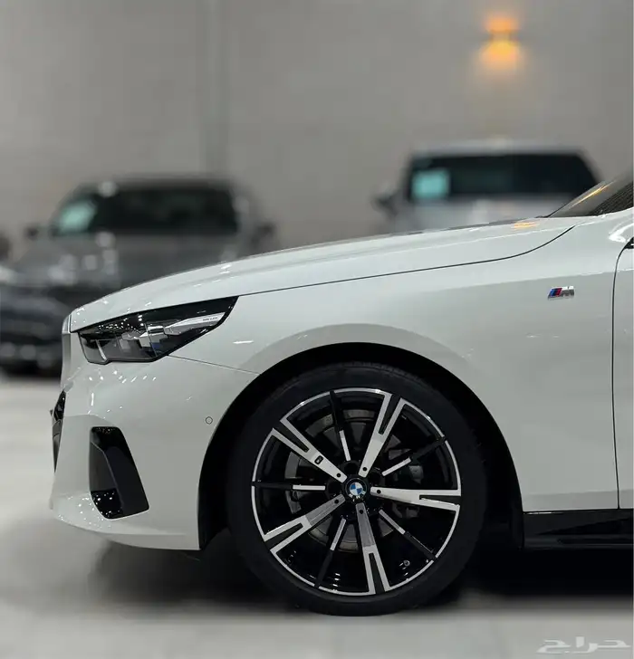 بي ام دبليو 520i M kit موديل 2024 فل كامل شبة جديد 7