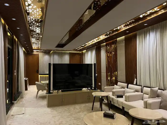 كرفان VVIP 19