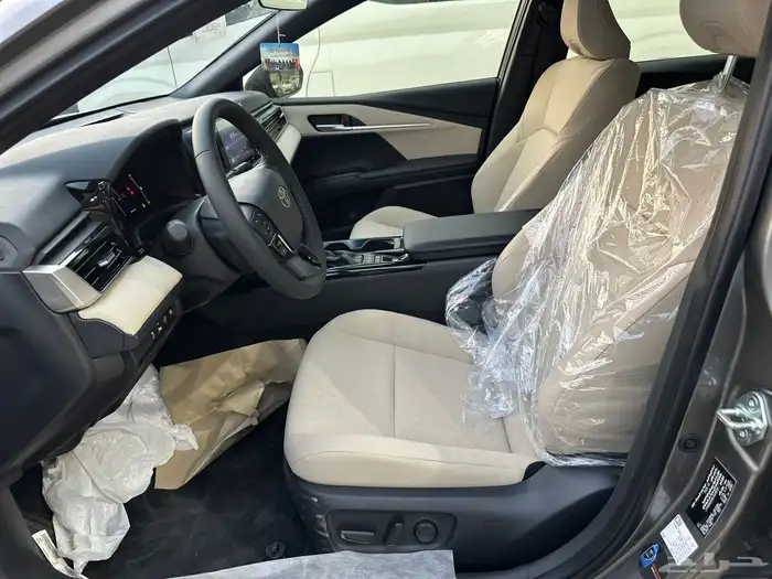 تويوتا كامري E-PLUS هايبرد 2025 8