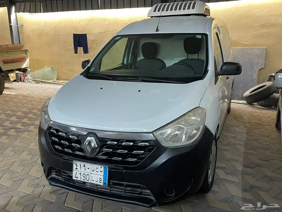 باص رينو دوكر ثلاجه 2018 0