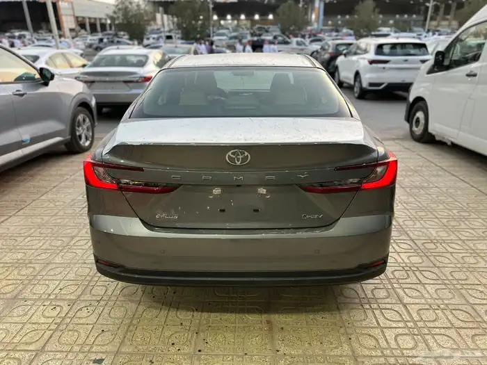 تويوتا كامري E-PLUS هايبرد 2025 4